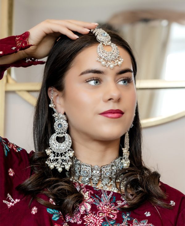 Choker Necklace