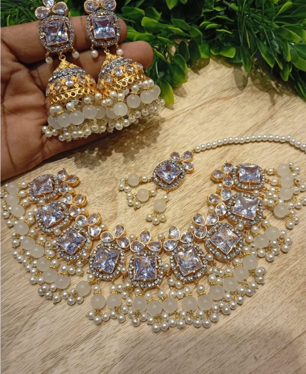 Choker Necklace with Earrings