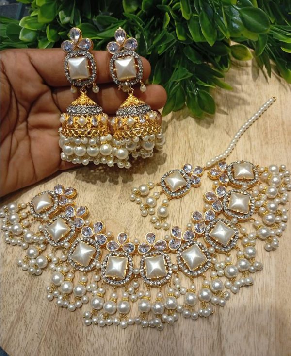 Choker Necklace with Earrings
