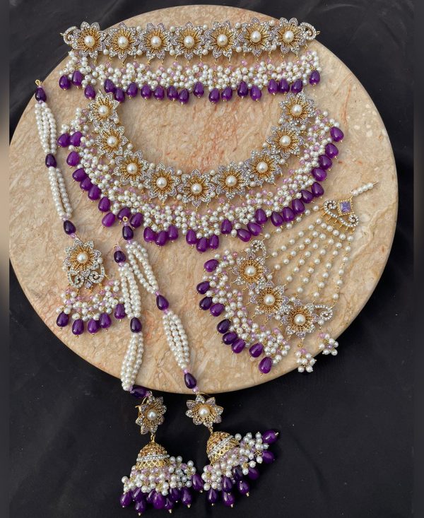 Choker Necklace with Earrings
